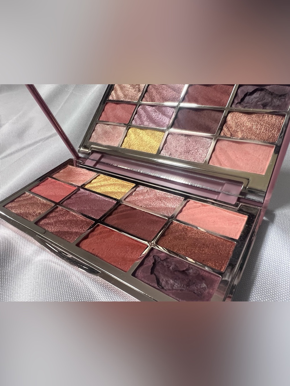 Ciaté London The Velvet Palette 12 Pan Eyeshadow Palette - Picture 3 of 10